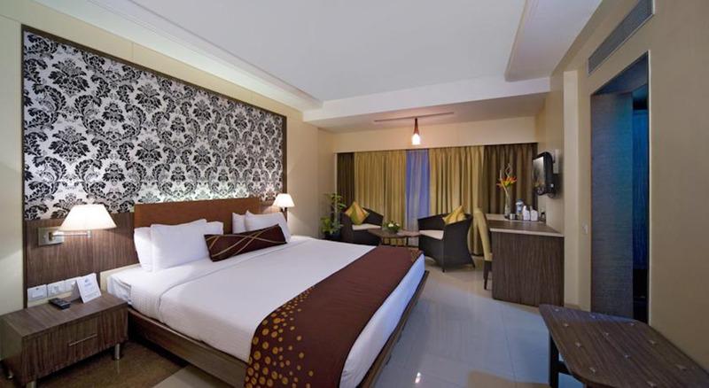 Kapila Business Hotel Пюн Екстериор снимка